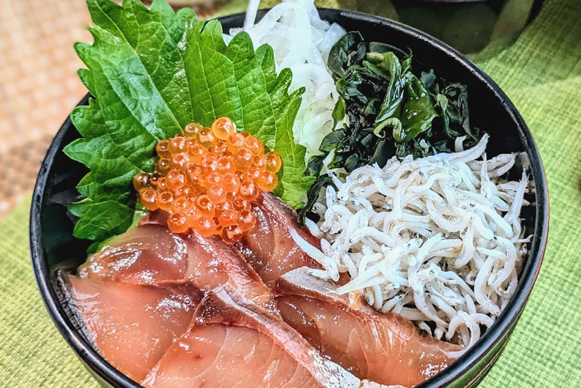 魚の漬け丼